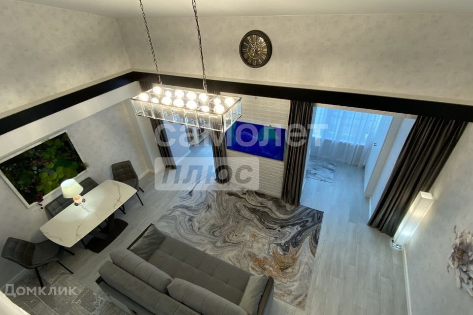 Продаётся 1-комнатная квартира, 64 м²