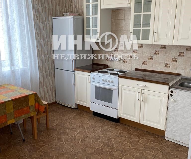 Сдаётся 2-комнатная квартира, 65 м²