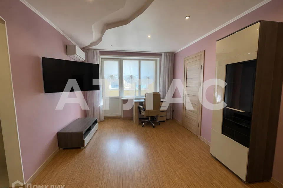 Продаётся 3-комнатная квартира, 57.1 м²