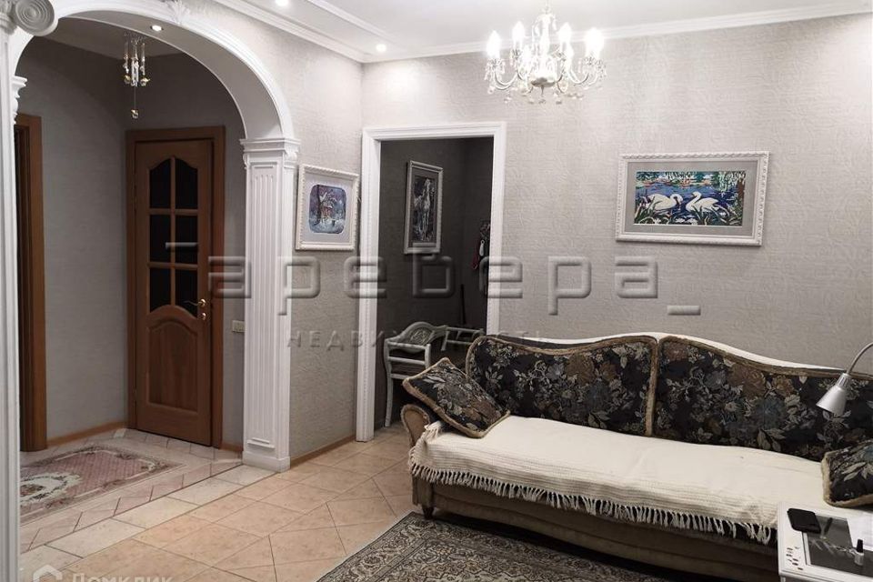 Продаётся 2-комнатная квартира, 90.3 м²
