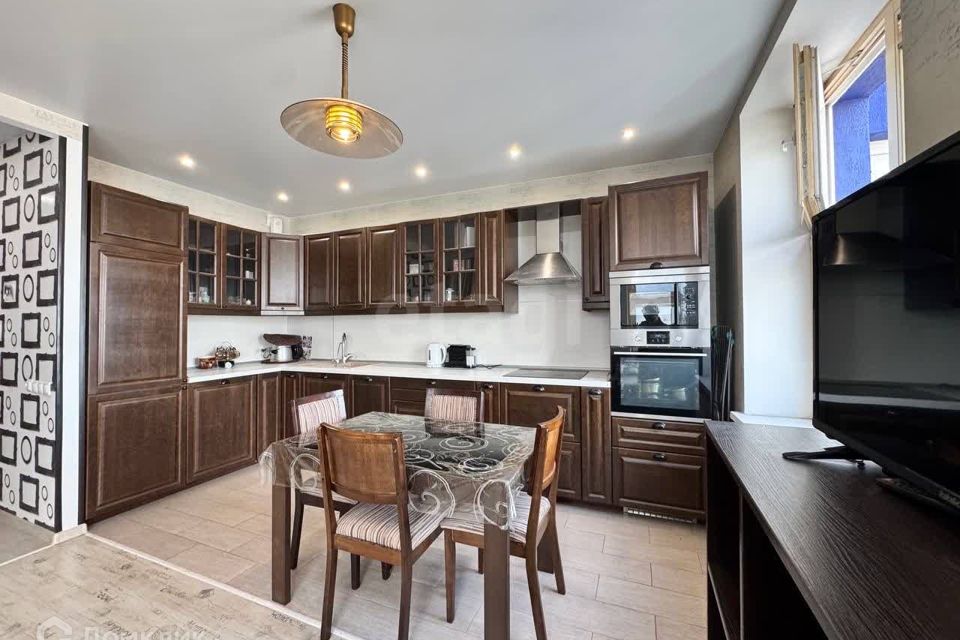Продаётся 1-комнатная квартира, 37 м²