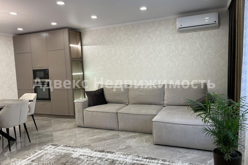 Продаётся 3-комнатная квартира, 105.4 м²