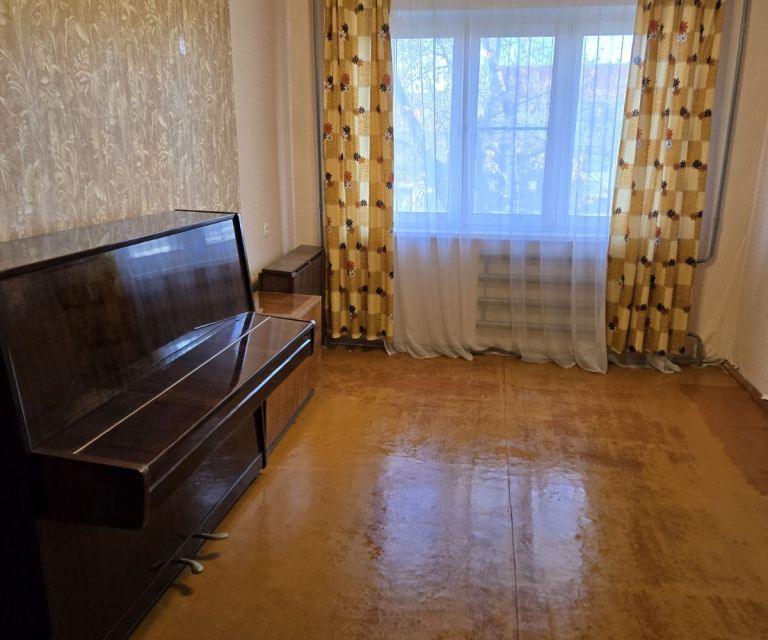 Продаётся 3-комнатная квартира, 55.7 м²