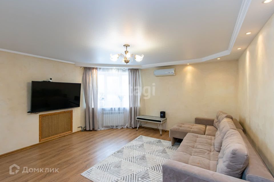 Продаётся 4-комнатная квартира, 85.7 м²