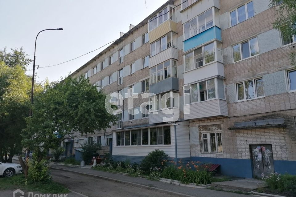 Продаётся 4-комнатная квартира, 59.5 м²