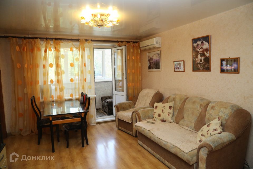 Продаётся 3-комнатная квартира, 63.3 м²