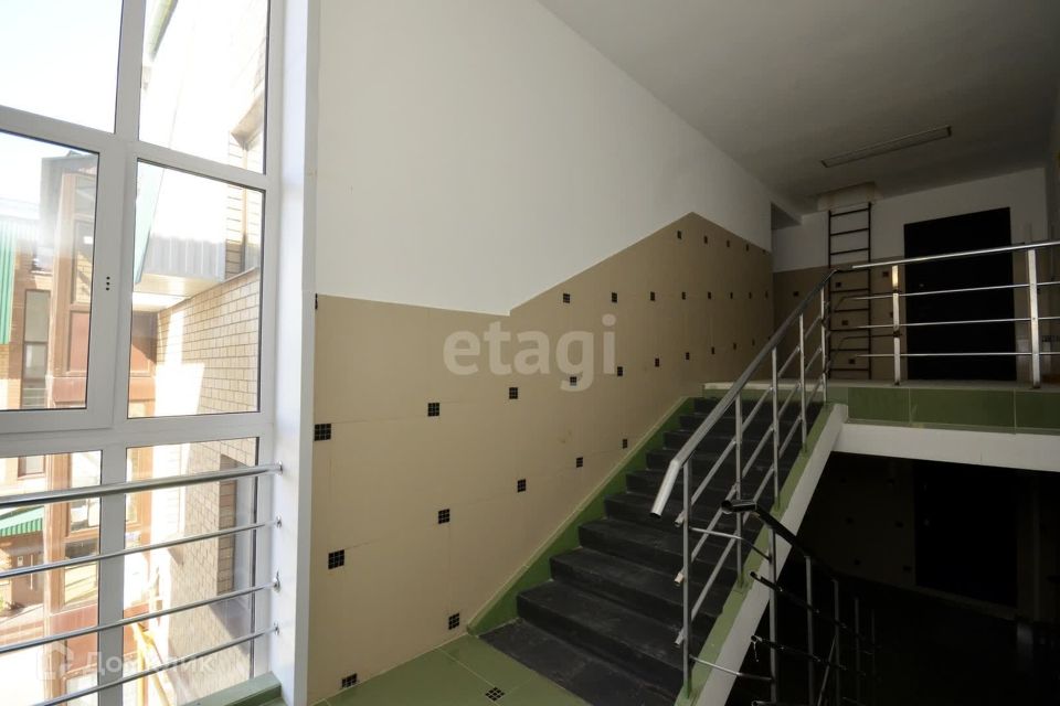 Продаётся 4-комнатная квартира, 135.6 м²