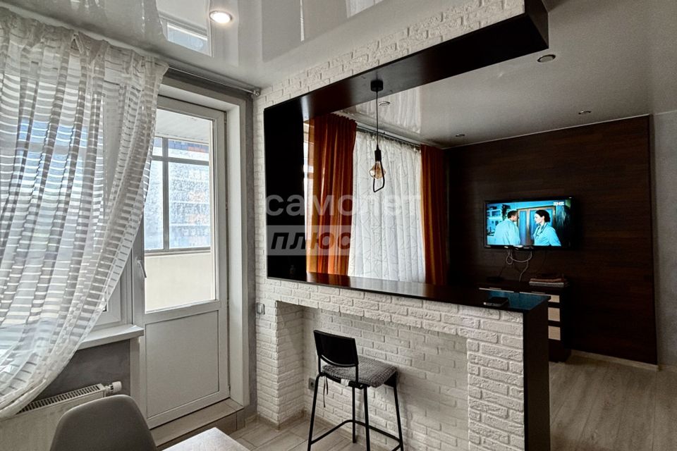 Продаётся 1-комнатная квартира, 42.1 м²