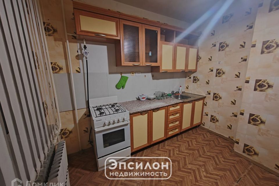 Продаётся 1-комнатная квартира, 42 м²