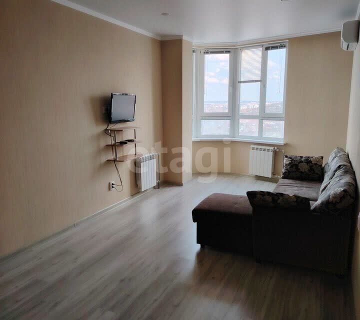 Продаётся 1-комнатная квартира, 46.6 м²