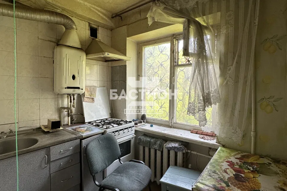 Продаётся 3-комнатная квартира, 43.3 м²