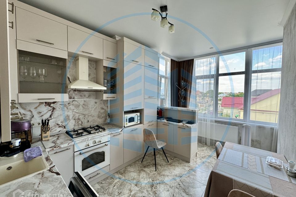 Продаётся 1-комнатная квартира, 41.3 м²