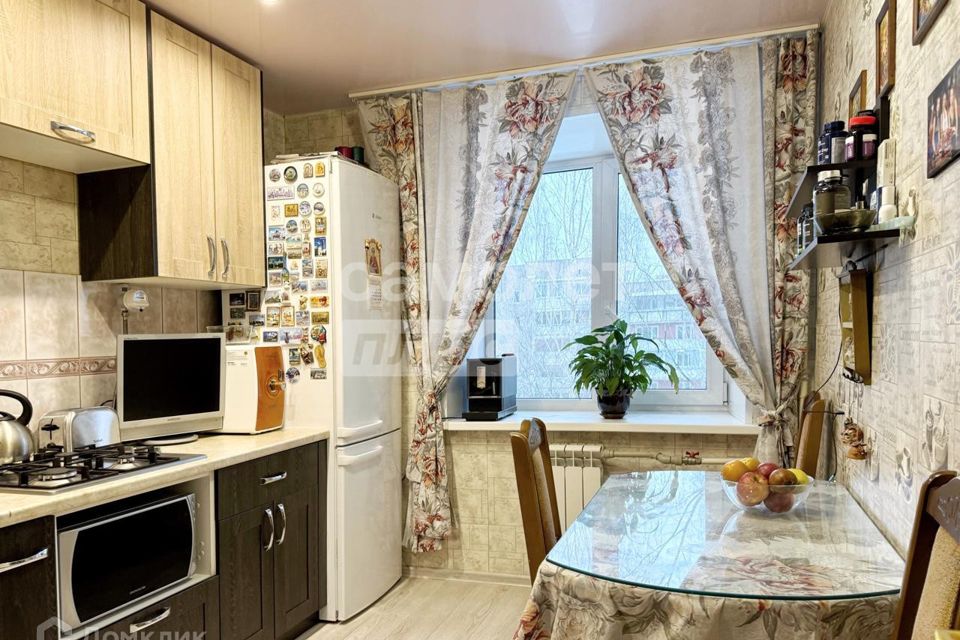 Продаётся 3-комнатная квартира, 64 м²
