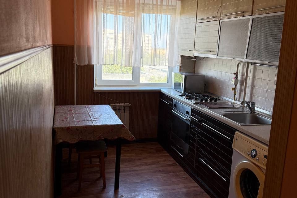Продаётся 3-комнатная квартира, 56.8 м²