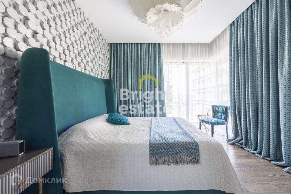 Продаётся 3-комнатная квартира, 120 м²