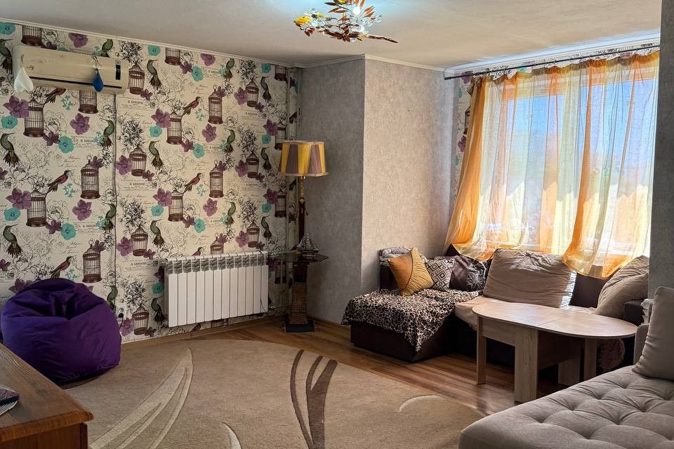 Продаётся 3-комнатная квартира, 106.2 м²