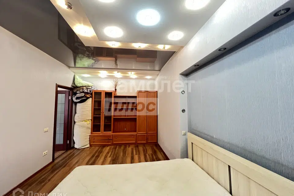 Продаётся 4-комнатная квартира, 87.8 м²