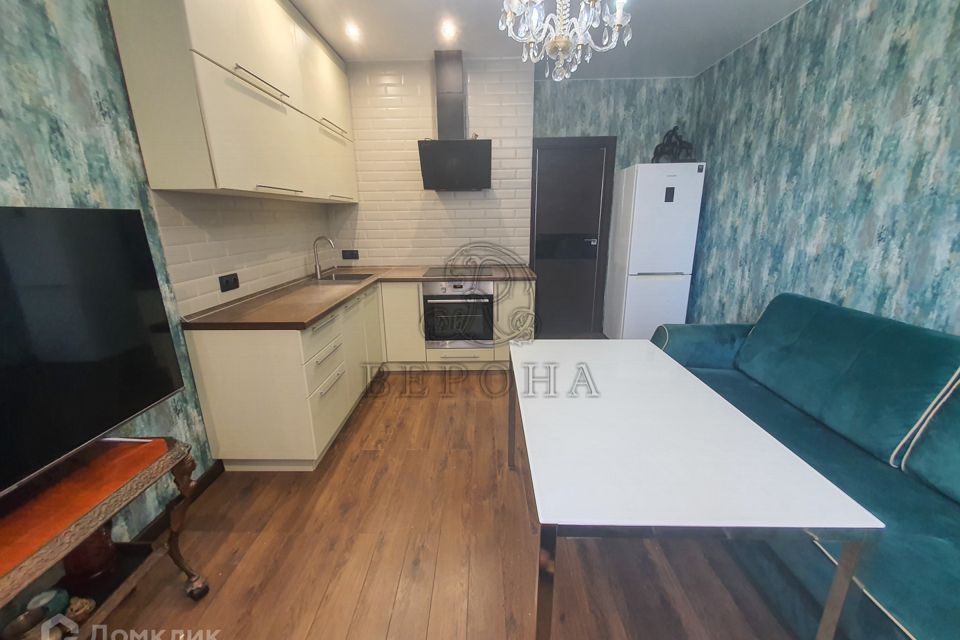Продаётся 1-комнатная квартира, 49 м²