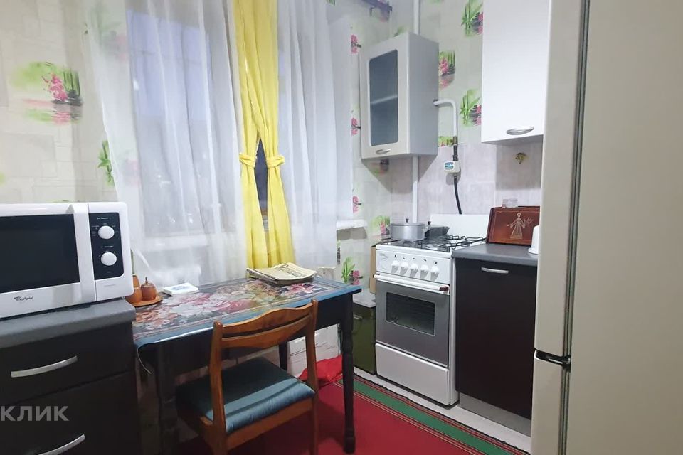 Продаётся 2-комнатная квартира, 41.8 м²