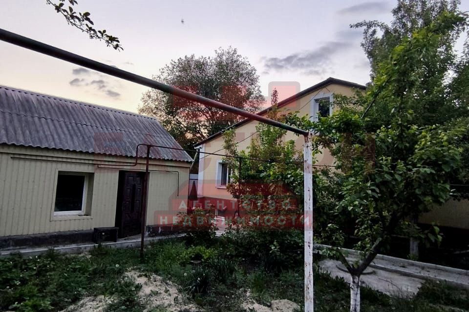 Продаётся 2-этажный дом, 148 м²