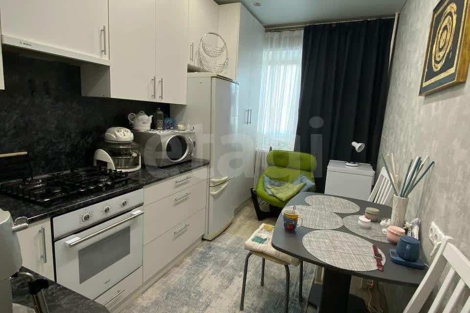 Продаётся 1-комнатная квартира, 32 м²