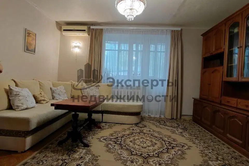 Продаётся 4-комнатная квартира, 84 м²