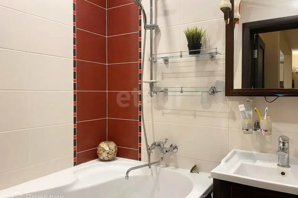 Продаётся 3-комнатная квартира, 62.9 м²