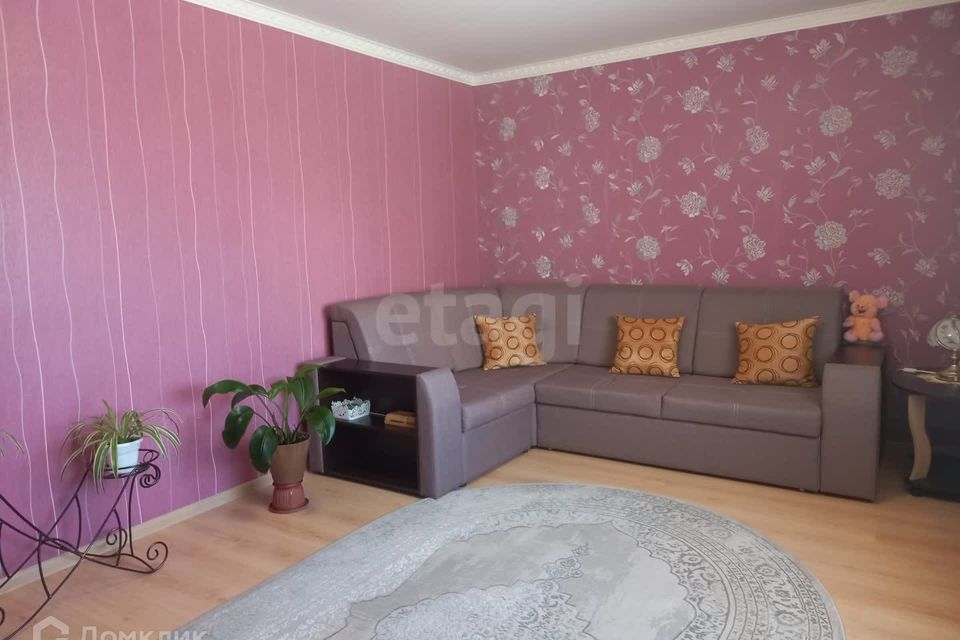 Продаётся 2-комнатная квартира, 49.8 м²
