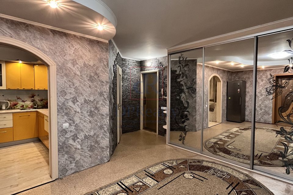 Продаётся 3-комнатная квартира, 81.4 м²