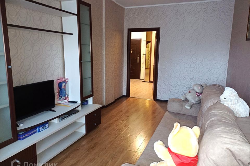 Продаётся 1-комнатная квартира, 42.6 м²