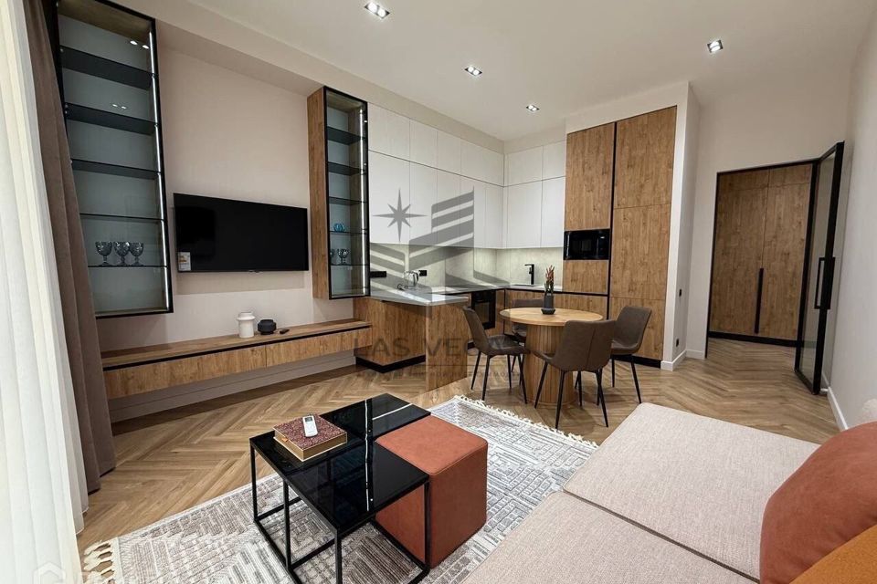 Сдаётся 2-комнатная квартира, 73 м²