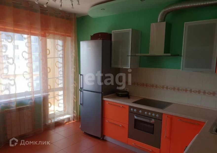 Сдаётся 1-комнатная квартира, 52 м²