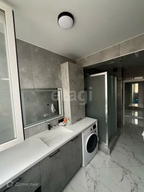 Продаётся 1-комнатная квартира, 49 м²