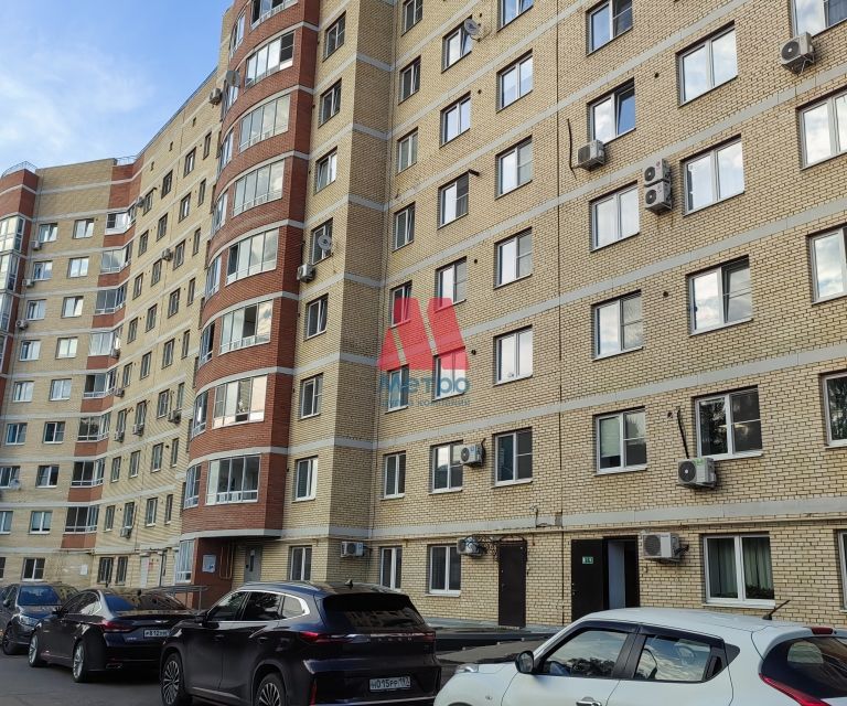 Сдаётся 2-комнатная квартира, 65 м²