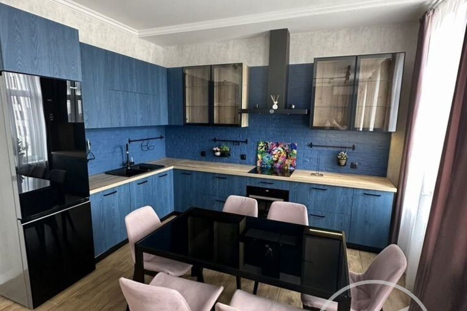 Продаётся 3-комнатная квартира, 77.3 м²