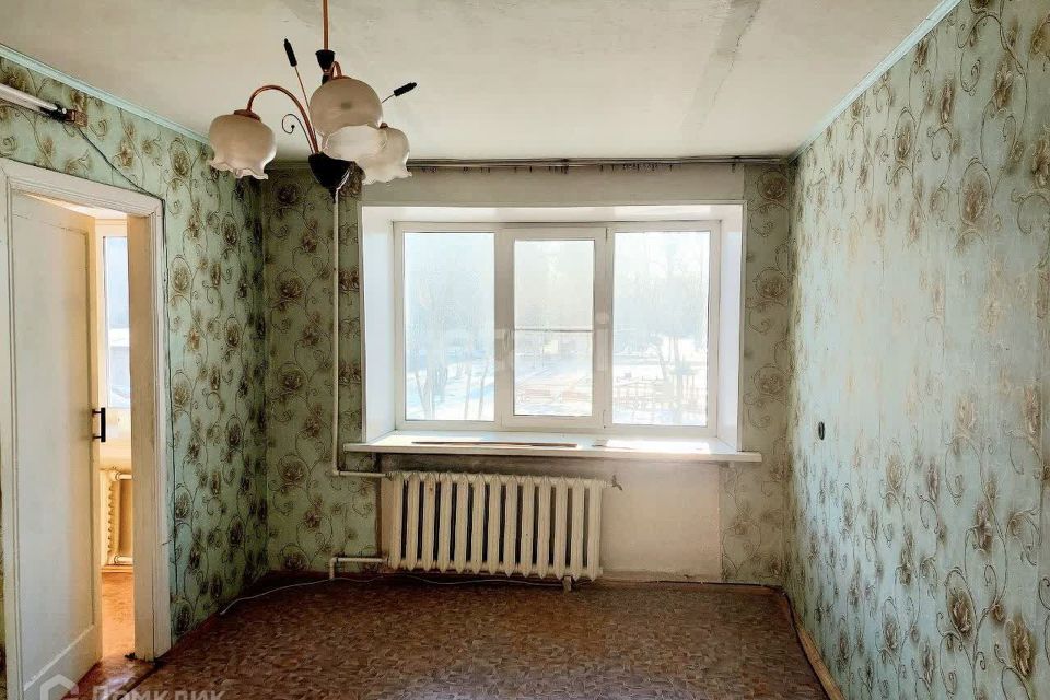 Продаётся 4-комнатная квартира, 61 м²