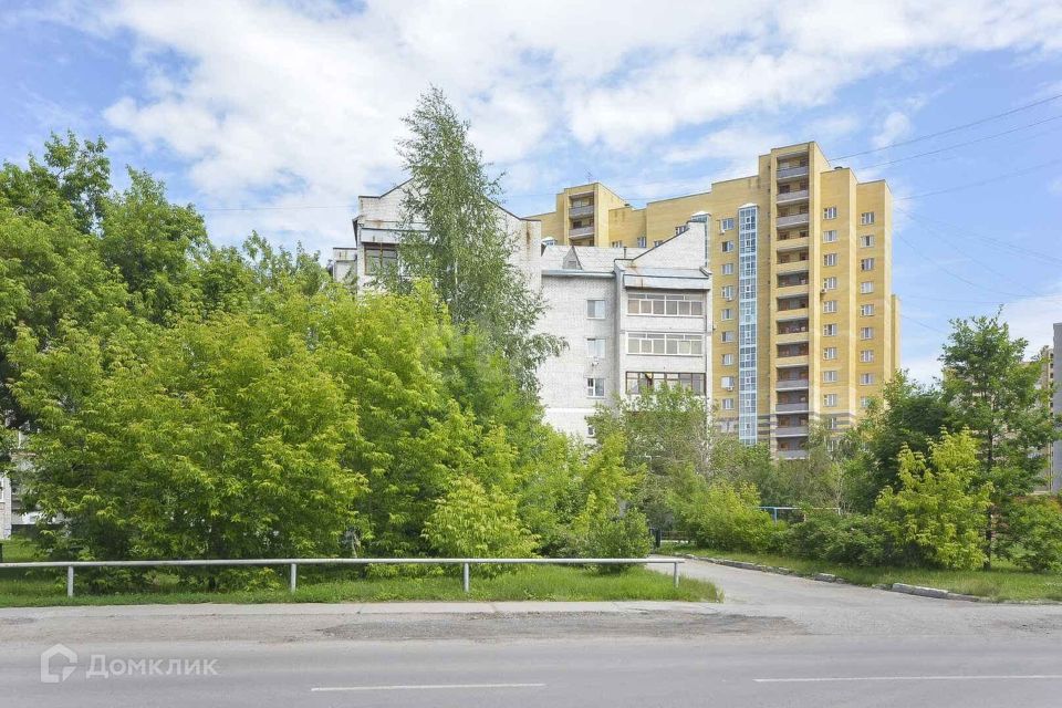 Продаётся 2-комнатная квартира, 67.6 м²
