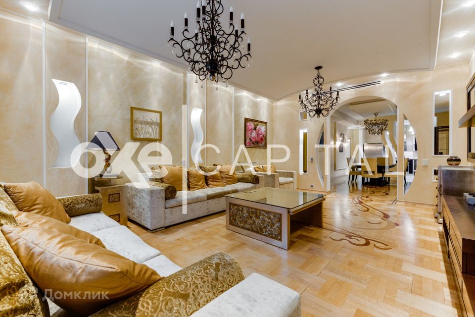 Сдаётся 5-комнатная квартира, 217 м²