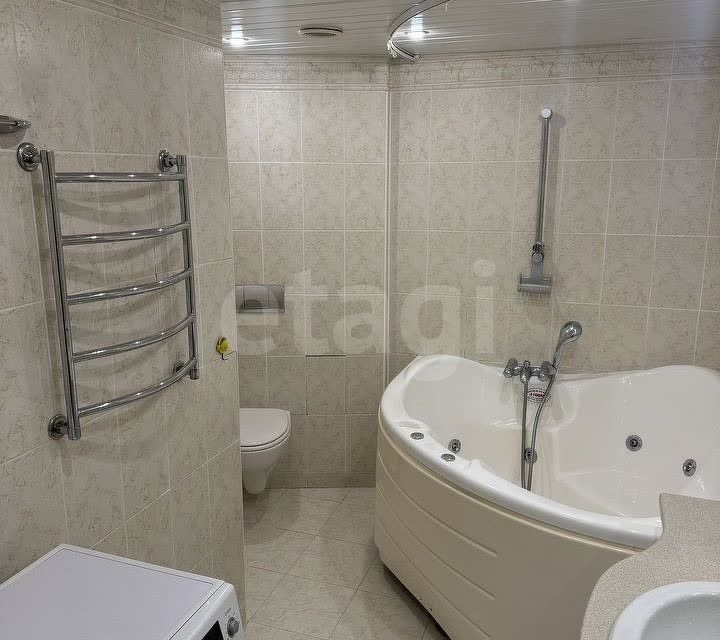 Продаётся 3-комнатная квартира, 77.5 м²
