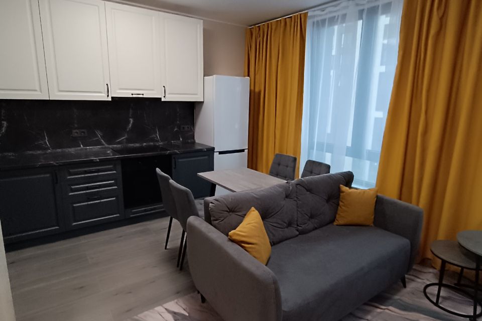 Сдаётся 2-комнатная квартира, 70 м²