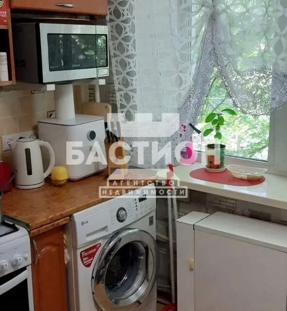 Продаётся 3-комнатная квартира, 60 м²