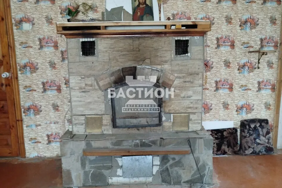 Продаётся 2-этажный дом, 212 м²