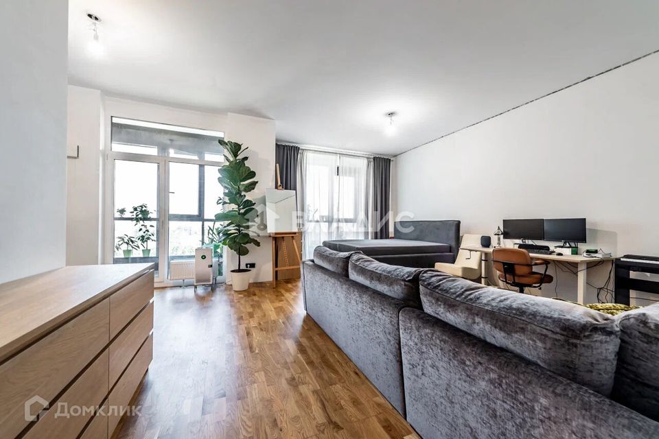 Продаётся 1-комнатная квартира, 52.7 м²