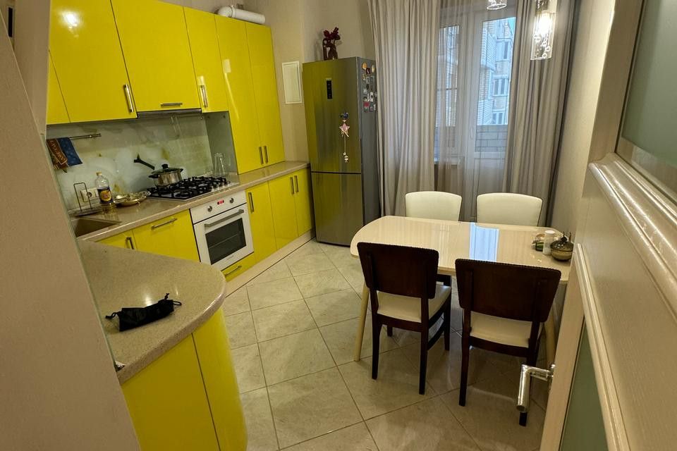 Продаётся 2-комнатная квартира, 62.4 м²