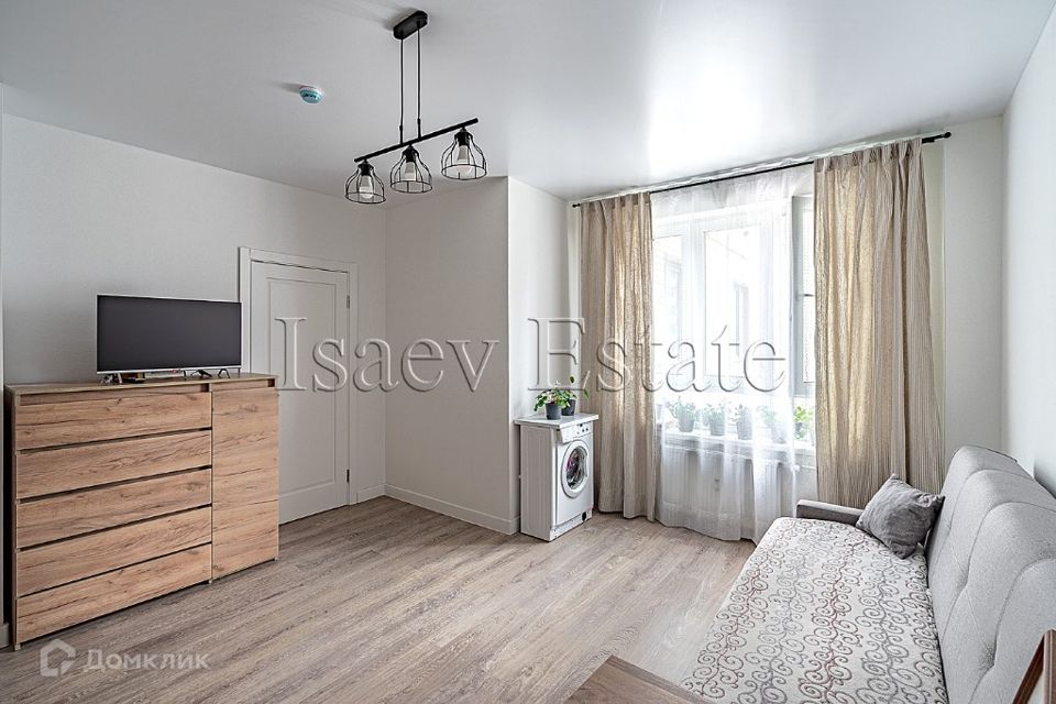 Продаётся 1-комнатная квартира, 43 м²
