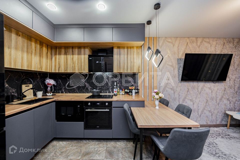 Продаётся 1-комнатная квартира, 49.5 м²
