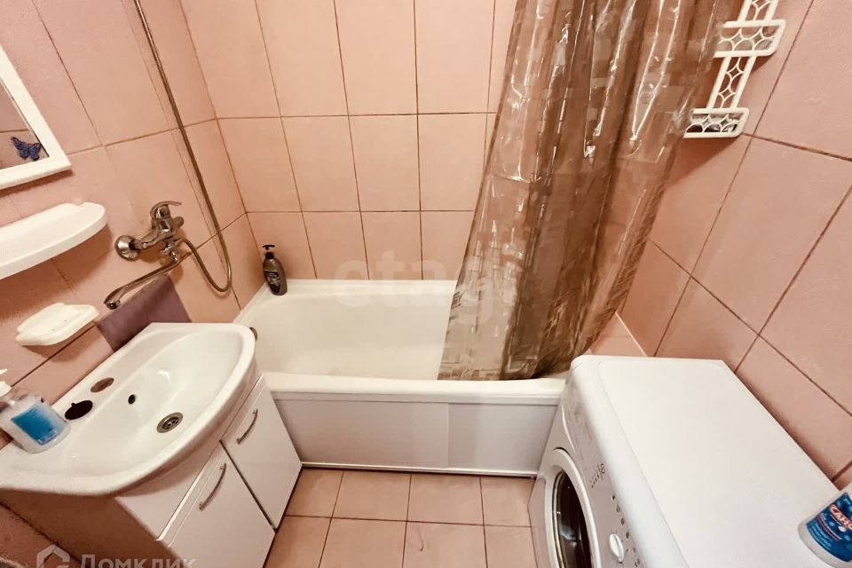 Продаётся 1-комнатная квартира, 51.5 м²