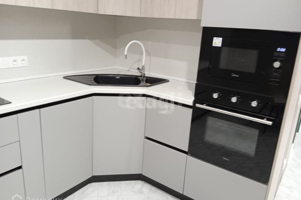 Сдаётся 1-комнатная квартира, 45.8 м²