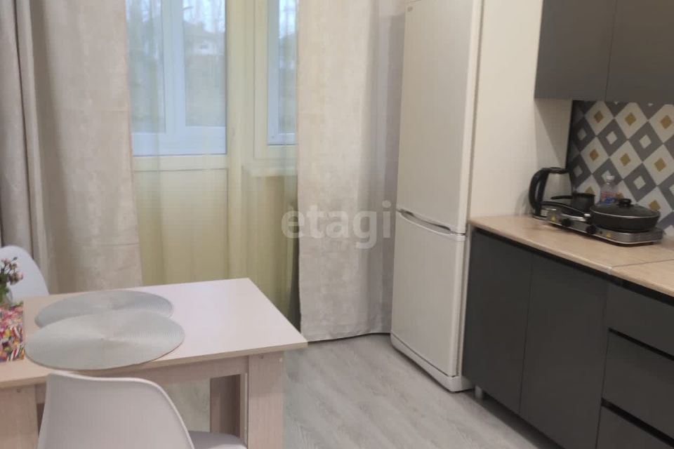 Продаётся 1-комнатная квартира, 32 м²