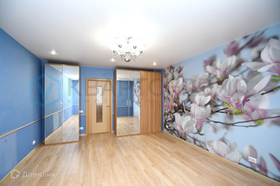 Продаётся 4-комнатная квартира, 111.3 м²